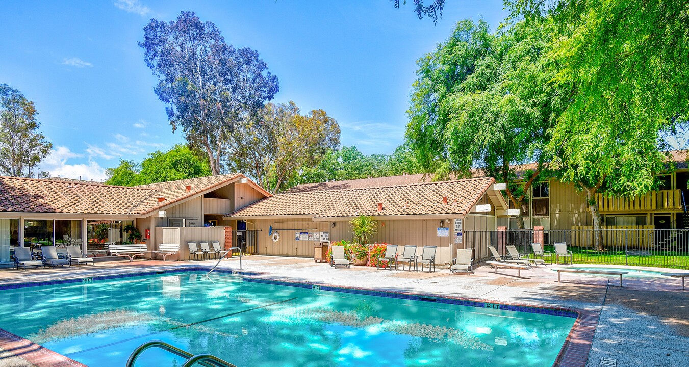 Almaden Terrace Apartment Homes in San Jose, CA - Building Photo