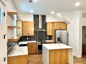 5460 Hackett St in Springdale, AR - Building Photo - Building Photo