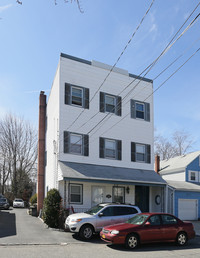 119 S 6th St in Lindenhurst, NY - Building Photo - Building Photo