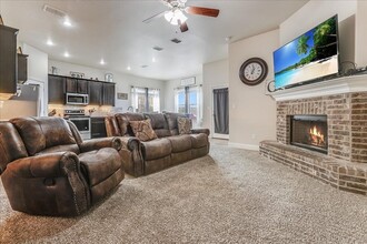 13612 Waco Ave in Lubbock, TX - Foto de edificio - Building Photo