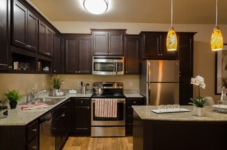 Siena Apartment Homes in St. Louis Park, MN - Foto de edificio - Building Photo