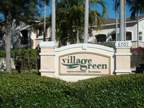 Village Green in Coral Springs, FL - Foto de edificio - Interior Photo