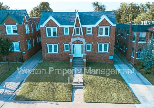 property at 711 NW 30th St