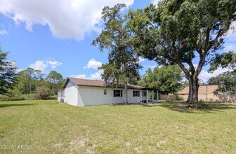10128 Hood Rd in Jacksonville, FL - Building Photo - Building Photo