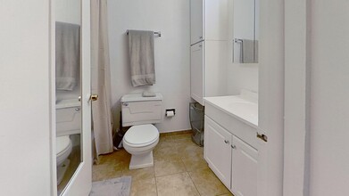 2632 N Mildred Ave in Chicago, IL - Building Photo - Building Photo