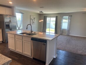 2100 Pebble Point Dr in Green Cove Springs, FL - Building Photo - Building Photo