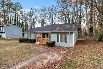 6361 Leverett Dr in Stonecrest, GA - Building Photo - Building Photo