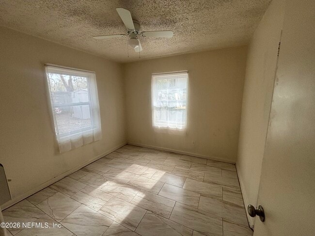 2545 Lamee Ln in Jacksonville, FL - Building Photo - Building Photo