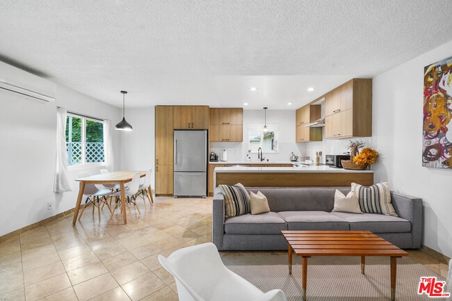 property at 1045 S Bedford St