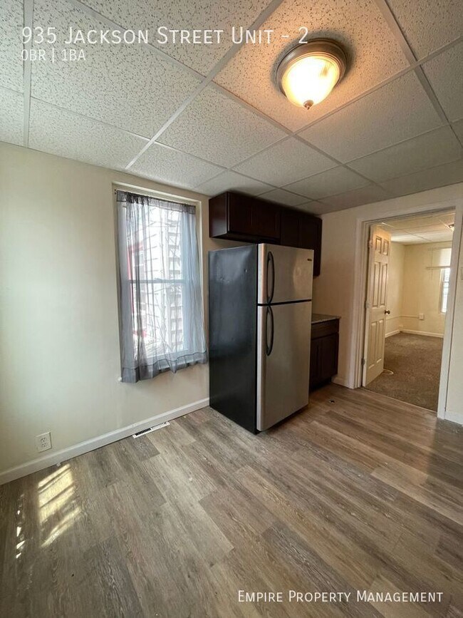 935 Jackson St-Unit -2 in Allentown, PA - Building Photo - Building Photo