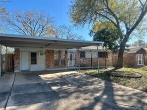9834 Denning Dr in Houston, TX - Building Photo - Building Photo