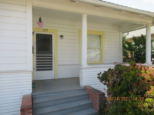 125 S G St in Lompoc, CA - Building Photo - Building Photo