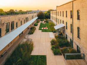 Tobacco Lofts at the Yards in Madison, WI - Foto de edificio - Building Photo