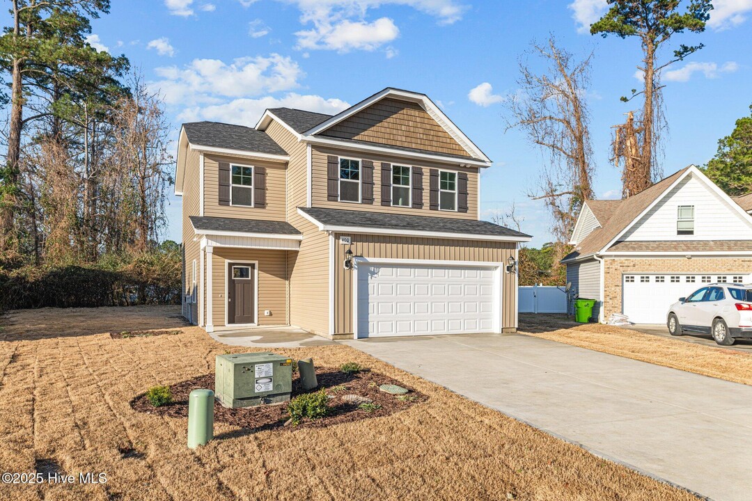 400 Peregrine Ridge Dr in New Bern, NC - Building Photo