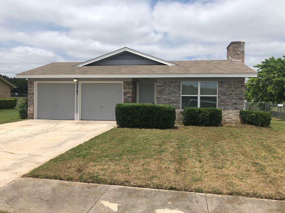 5707 Dan Dr in Killeen, TX - Building Photo