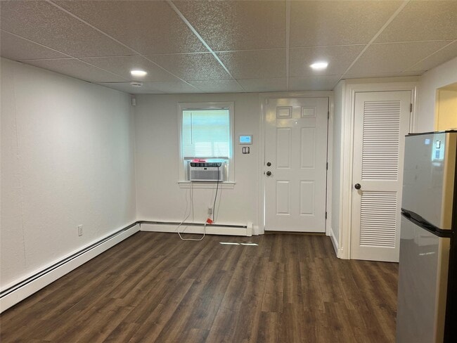 206 E Main St in Port Jefferson, NY - Building Photo - Building Photo