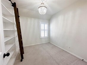 164 Horseshoe Bend in Waxahachie, TX - Building Photo - Building Photo