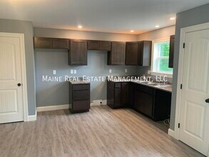9 Twin Oak Dr in Glenburn, ME - Building Photo - Building Photo