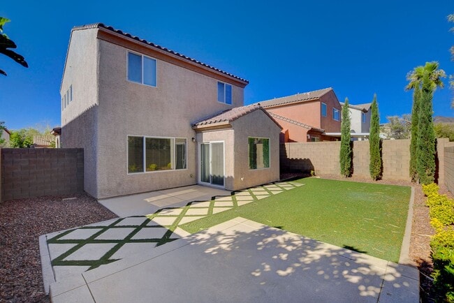 2911 Ardoch Ave in Henderson, NV - Building Photo - Building Photo