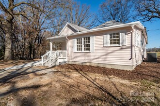 3612 E Brief Rd in Monroe, NC - Building Photo - Building Photo