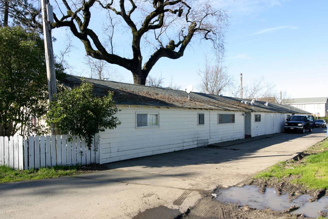 2615 Stony Point Rd in Santa Rosa, CA - Building Photo