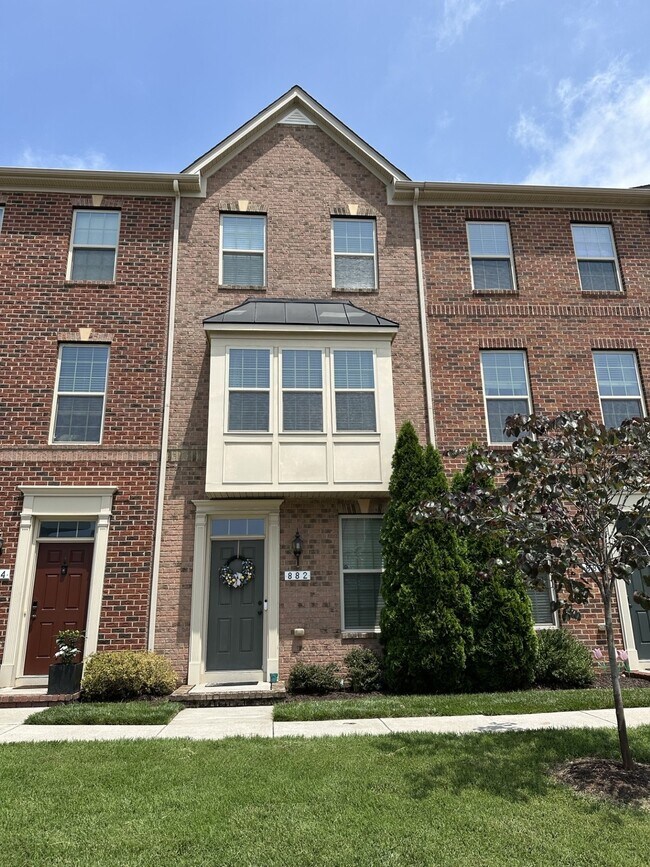 882 S Macon St in Baltimore, MD - Building Photo - Building Photo