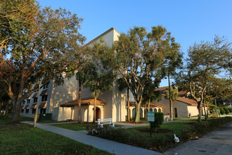 Drexel House Apartments in West Palm Beach, FL - Building Photo - Building Photo