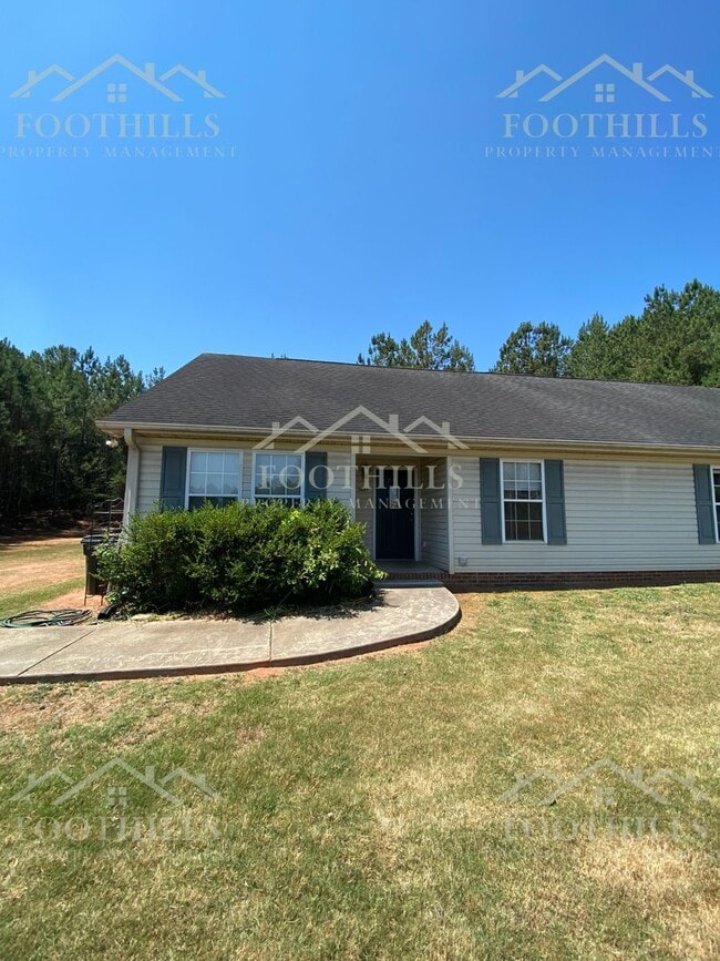 property at 1419 Oak Hill Dr