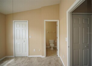 6252 Osprey Lake Cir in Riverview, FL - Building Photo - Building Photo