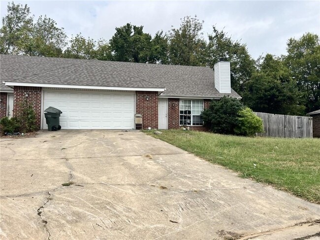 property at 1629 N Saddlehorn Ave