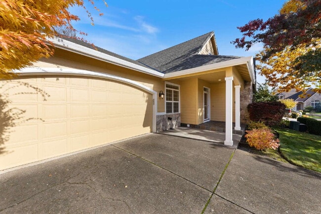 3829 Oak Meadows Loop in Newberg, OR - Building Photo - Building Photo