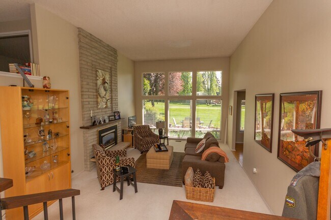 3749 SW 319th St in Federal Way, WA - Building Photo - Building Photo