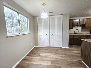 400 Sheringham Ct in Roswell, GA - Building Photo - Building Photo