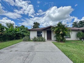 770 E North St in Bartow, FL - Building Photo