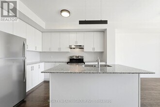 7 City Park Cir in Vaughan, ON - Building Photo - Building Photo