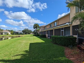 11462 52nd Ct E in Parrish, FL - Building Photo - Building Photo