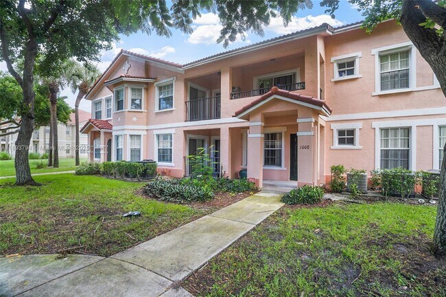1008 Belmont Ln in North Lauderdale, FL - Building Photo - Building Photo