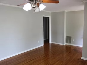 1004 Ford Ave in Muscle Shoals, AL - Building Photo - Building Photo