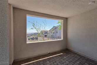 526 Sonoma Range St in Las Vegas, NV - Building Photo - Building Photo