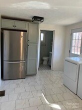 63 Oak Hill Dr in Asheville, NC - Building Photo - Building Photo
