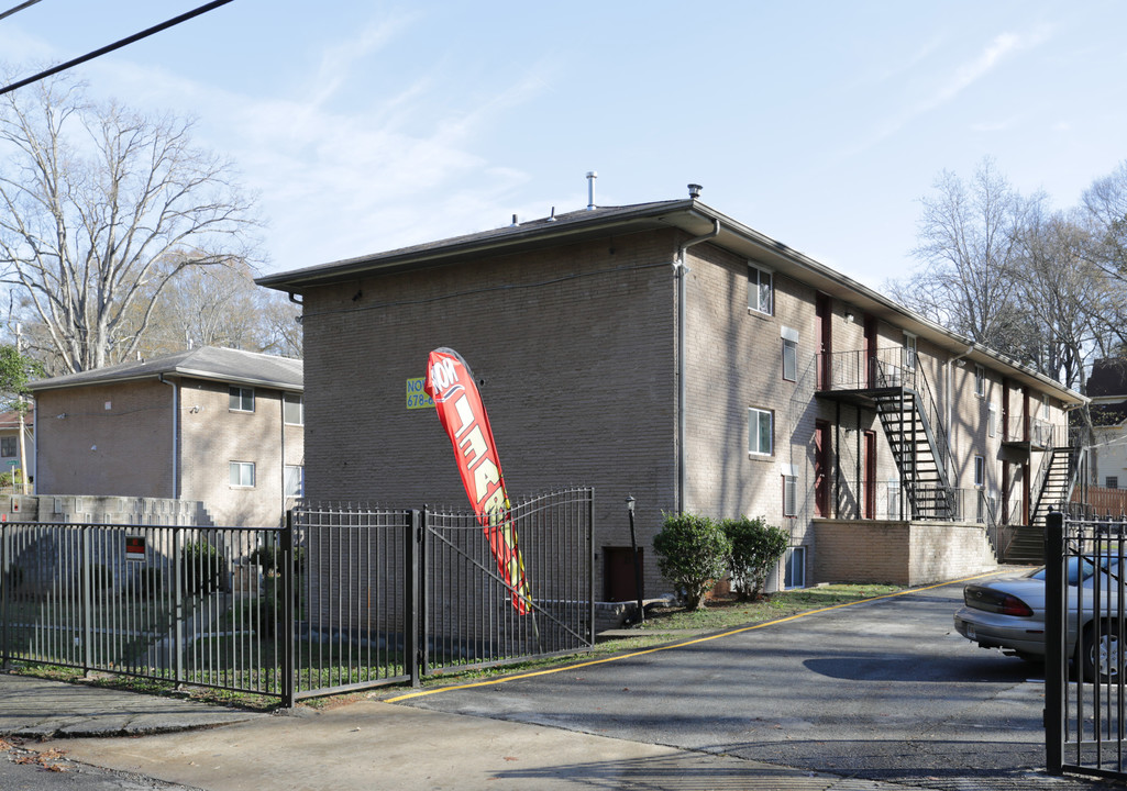 3300 College St in Atlanta, GA - Foto de edificio