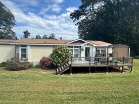 46 Boone Rd in Maysville, GA - Building Photo