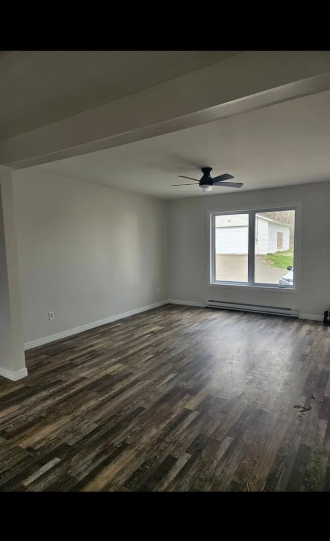 283 Chem. Tobique in Grand-Sault, NB - Foto de edificio - Building Photo