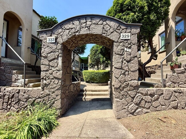 property at 333 SE 20th Ave