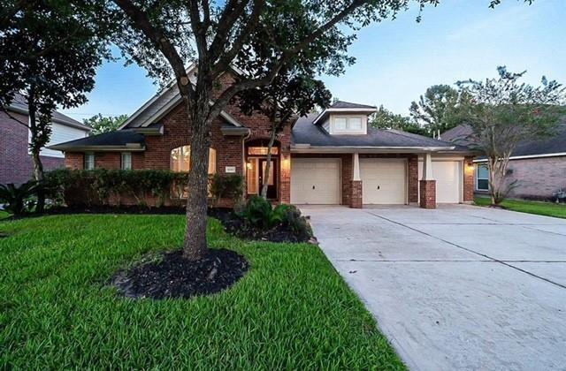 14502 Wildwood Springs Ln in Houston, TX - Building Photo