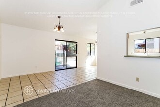 7340 Widener Way in Sacramento, CA - Foto de edificio - Building Photo