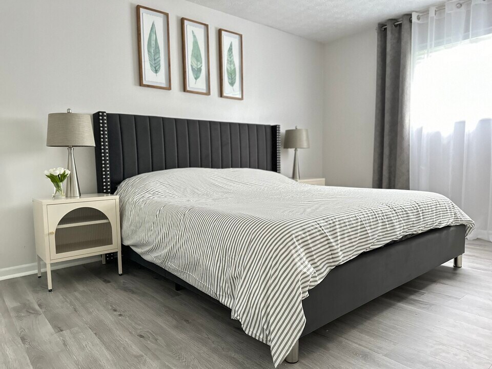 1294 Old Newport Hwy in Sevierville, TN - Building Photo