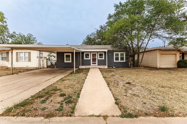 property at 2712 37th St