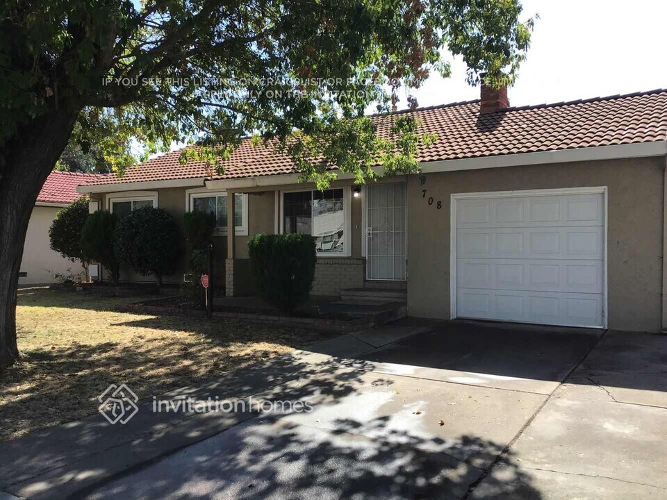 708 Norwich Ct in Sacramento, CA - Building Photo