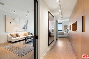 3688 Overland Ave in Los Angeles, CA - Building Photo